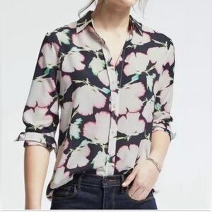 Banana Republic Dillon Fit Long Sleeve Floral Blouse Size M